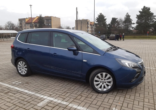 Opel Zafira cena 47800 przebieg: 209000, rok produkcji 2015 z Paczków małe 742